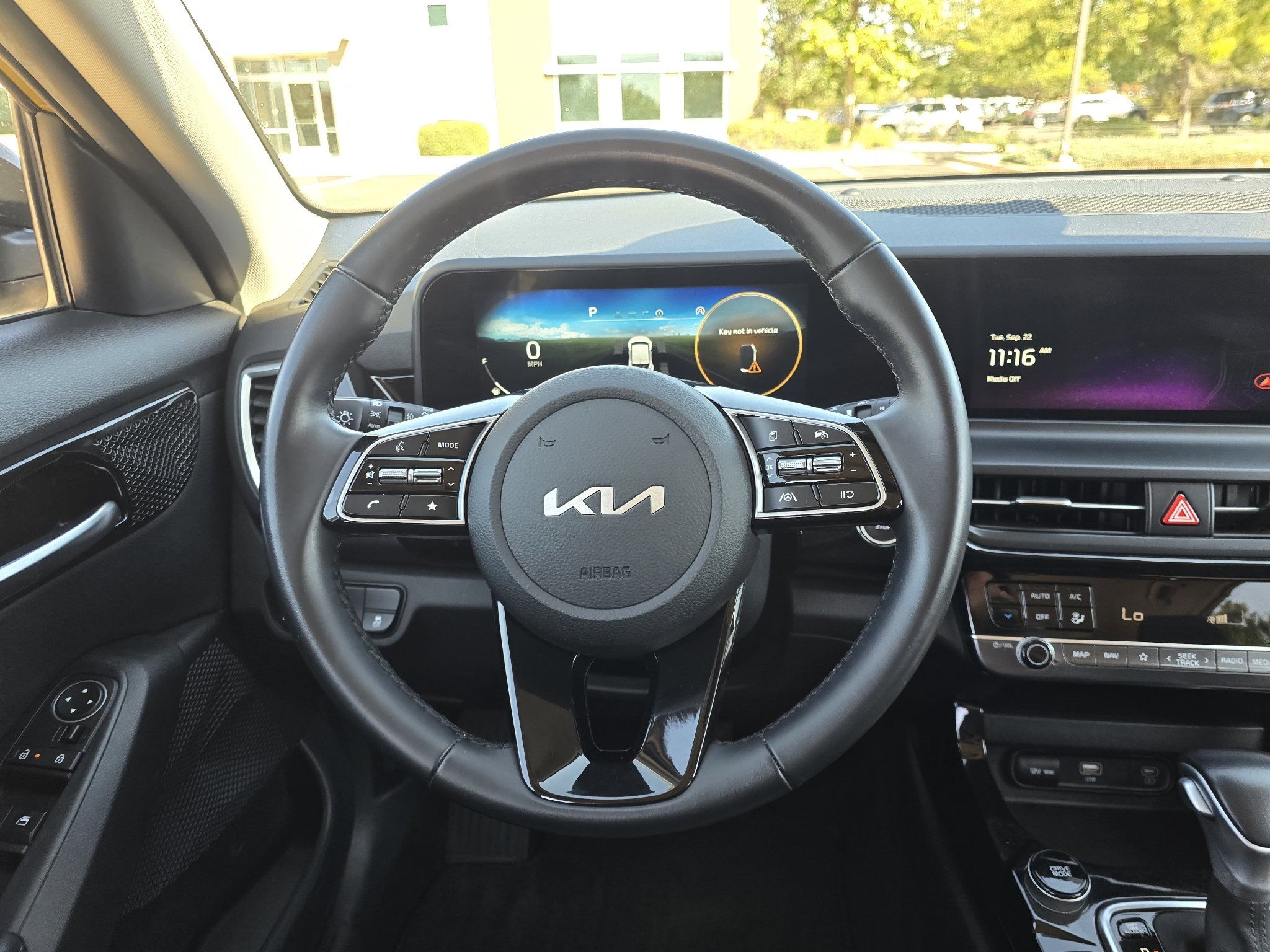 Used 2024 Kia Seltos S AWD/4WD image 29