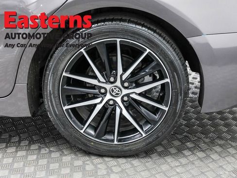 Used 2024 Toyota Camry SE image 32