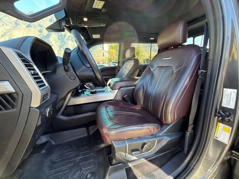 Used 2016 Ford F150 Platinum w/ Equipment Group 701A Luxury AWD/4WD image 40