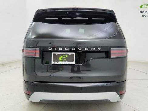Used 2024 Land Rover Discovery Metropolitan Edition AWD/4WD image 5