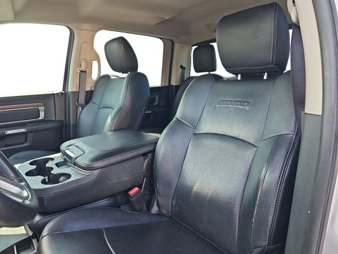 Used 2016 RAM 1500 Laramie AWD/4WD image 12