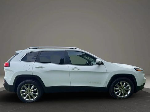 Used 2015 Jeep Cherokee Limited w/ Trailer Tow Group FWD image 6