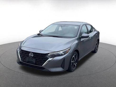 Used 2024 Nissan Sentra SV image 4