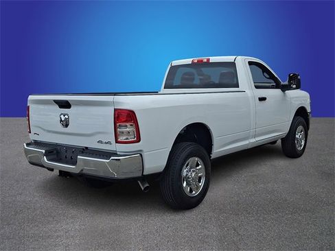 Used 2024 RAM 2500 Tradesman w/ Chrome Appearance Group image 4