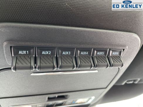 Used 2024 Ford F350 Platinum w/ FX4 Off-Road Package image 17