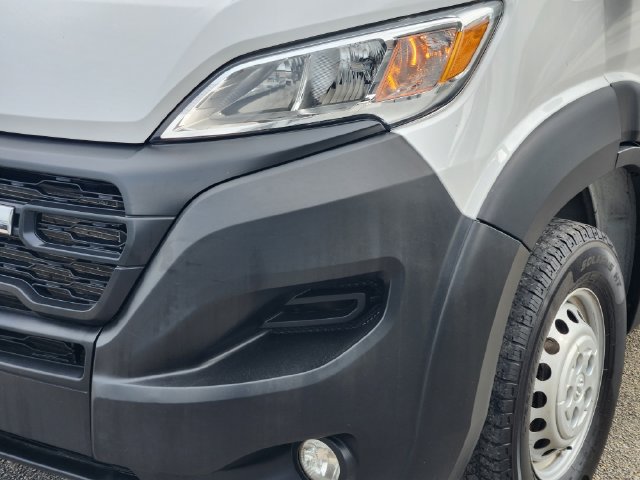 Used 2025 RAM ProMaster 2500 w/ Convenience Group FWD image 7