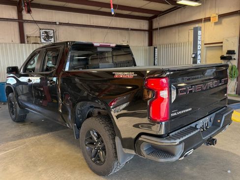 Used 2019 Chevrolet Silverado 1500 LT Trail Boss image 12
