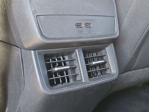 Certified 2025 Chevrolet Equinox LT FWD image 27