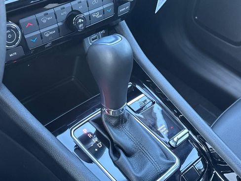 New 2026 Jeep Compass Limited image 20