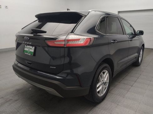 Used 2022 Ford Edge SEL w/ Convenience Package AWD/4WD image 9