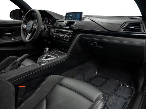 Used 2020 BMW M4 CS w/ Executive Package RWD image 2