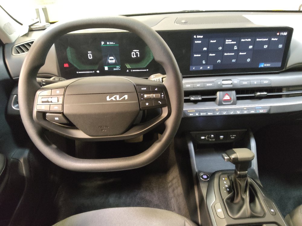 Used 2025 Kia K4 FWD image 22