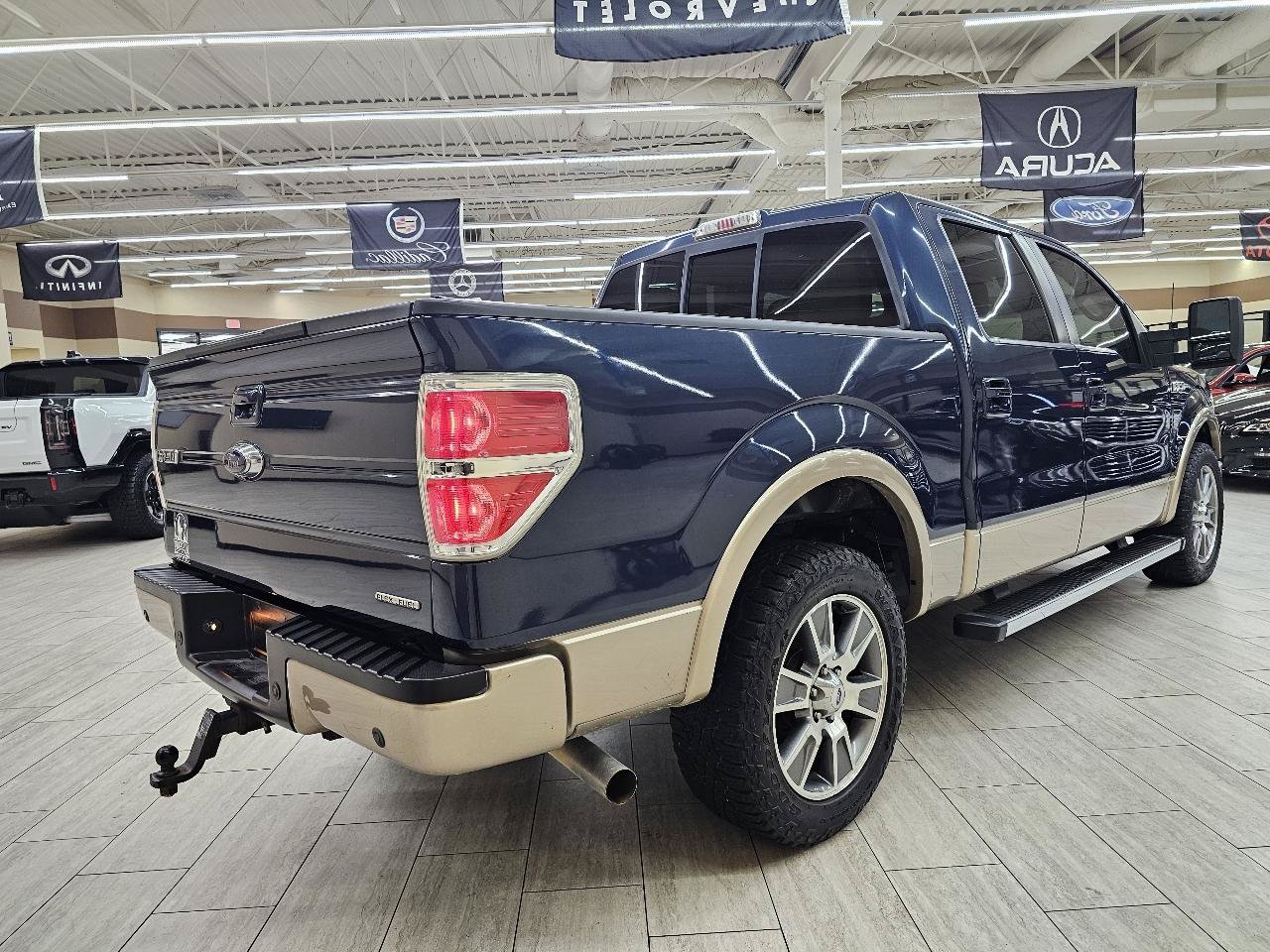 Used 2014 Ford F150 Lariat w/ Equipment Group 502A Luxury RWD image 6