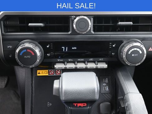 Certified 2025 Toyota 4Runner TRD Off-Road Premium image 24