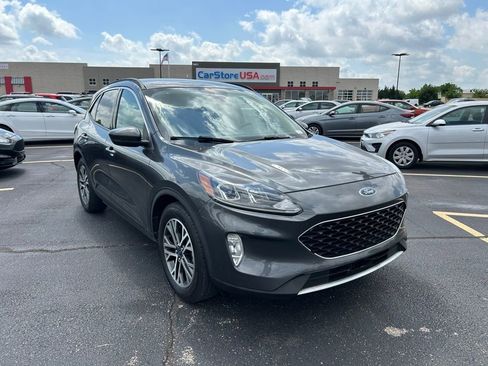 Used 2020 Ford Escape SEL FWD image 1