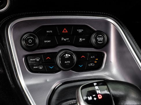 Used 2021 Dodge Challenger R/T RWD image 31