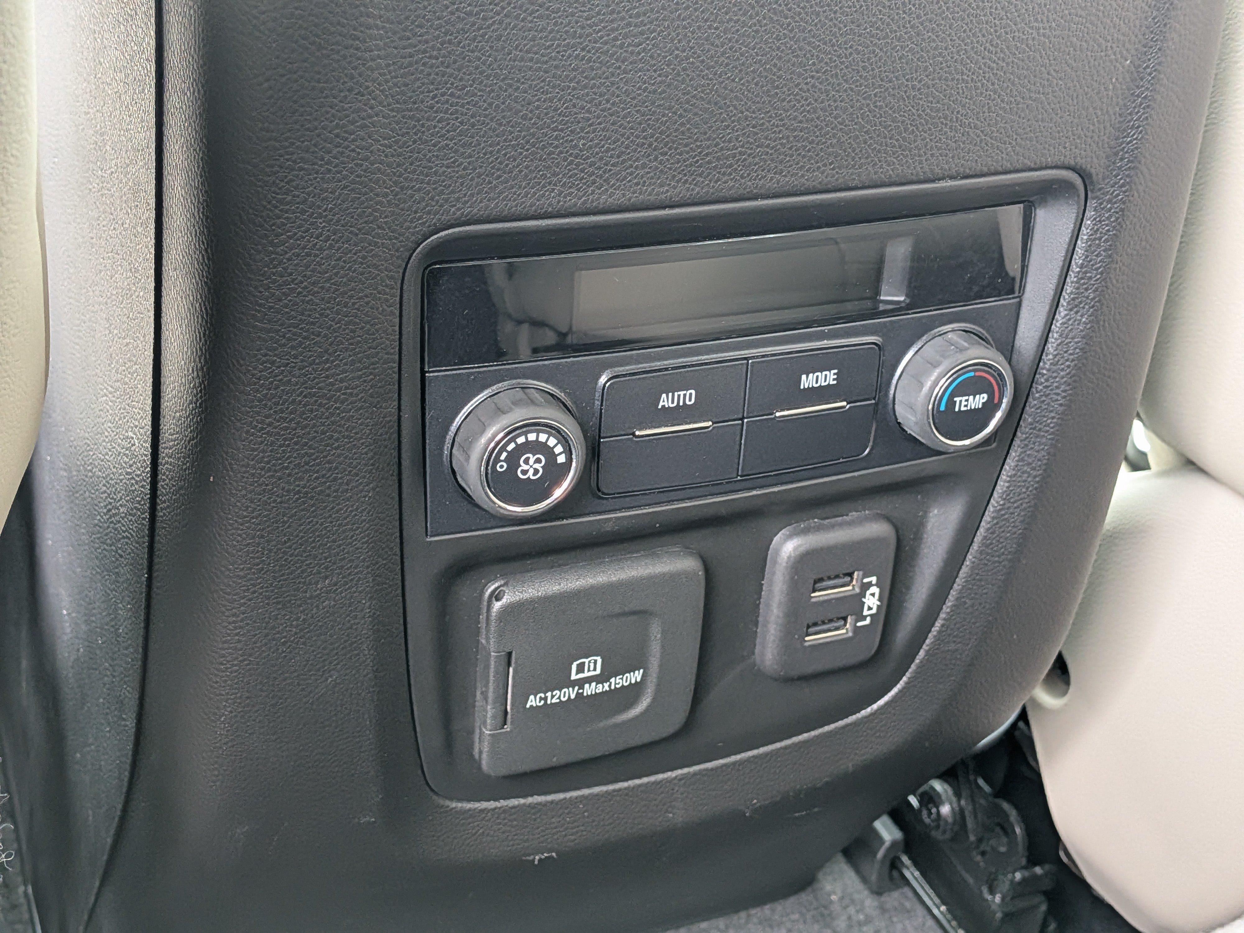 Used 2019 Buick Enclave Essence FWD image 16