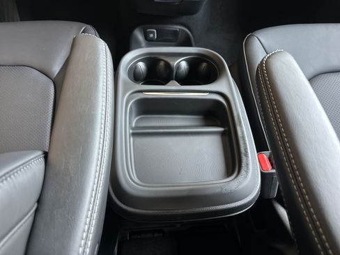 New 2027 Chrysler Pacifica Select AWD/4WD image 27