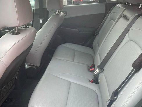 Used 2018 Hyundai Kona Limited image 12