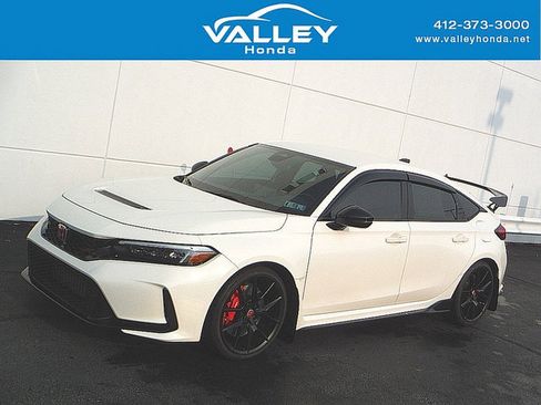 Used 2024 Honda Civic Type R image 1