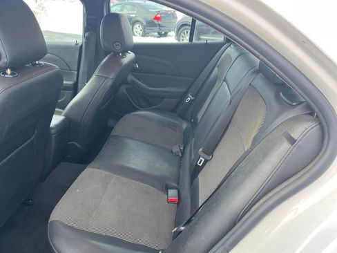 Used 2016 Chevrolet Malibu LT image 22