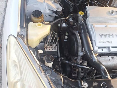 Used 2005 Lexus ES 330 image 4