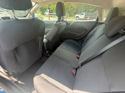 Used 2019 Ford Fiesta SE FWD image 12