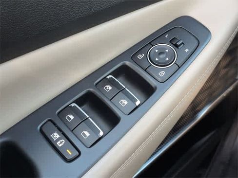 Used 2020 Hyundai Santa Fe Limited image 42