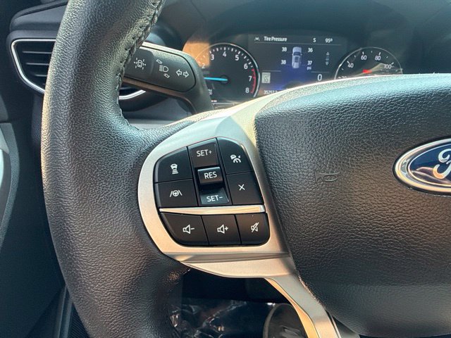 Used 2023 Ford Explorer XLT w/ Equipment Group 202A AWD/4WD image 22