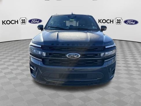 Used 2023 Ford Expedition Max Limited image 2