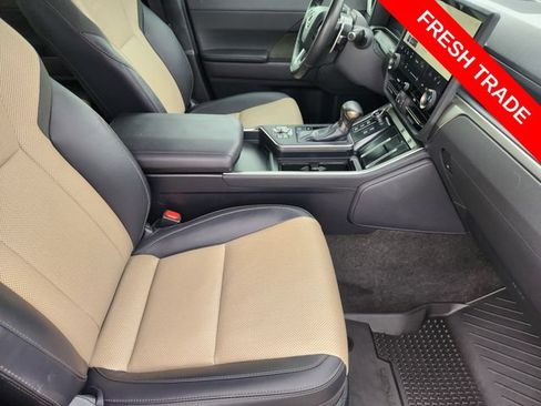 Used 2024 Lexus GX 550 AWD/4WD image 13