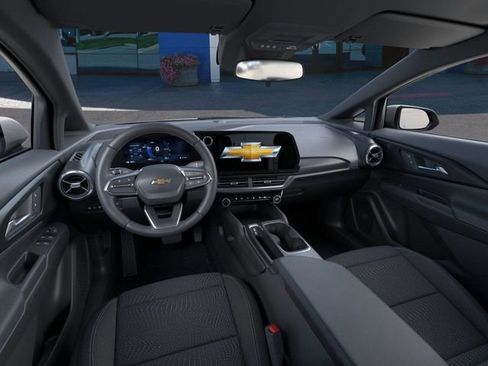 New 2026 Chevrolet Equinox EV LT image 16