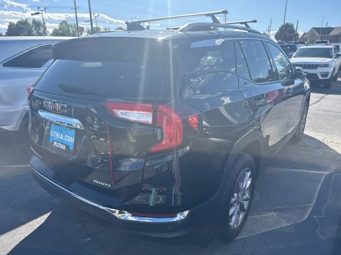 Used 2022 GMC Terrain SLT w/ LPO, Floor Liner Package AWD/4WD image 7