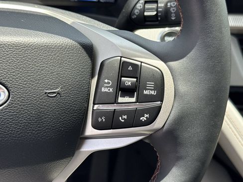 New 2026 Ford Explorer Active w/ Active Comfort Package RWD image 22