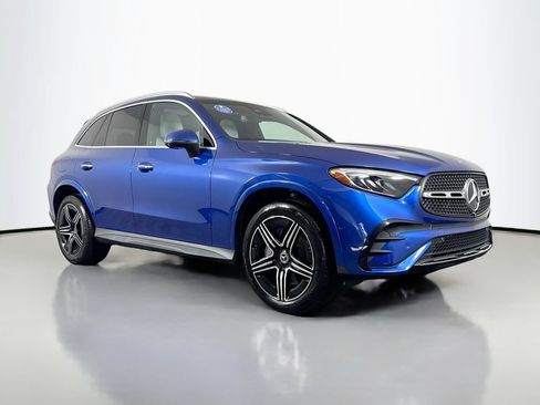 Used 2023 Mercedes-Benz GLC 300 w/ AMG Line image 3