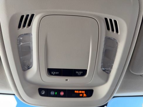 Certified 2023 Buick Envision Preferred AWD/4WD image 32