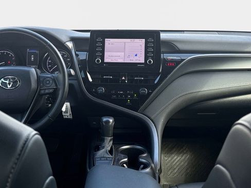 Used 2023 Toyota Camry SE image 15