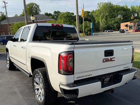 Used 2018 GMC Sierra 1500 Denali w/ Denali Ultimate Package AWD/4WD image 5