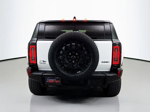 Used 2025 GMC Hummer EV 2X image 7