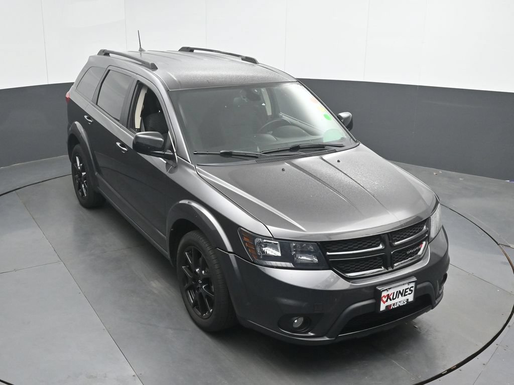 Used 2019 Dodge Journey SE w/ Connectivity Group FWD image 33