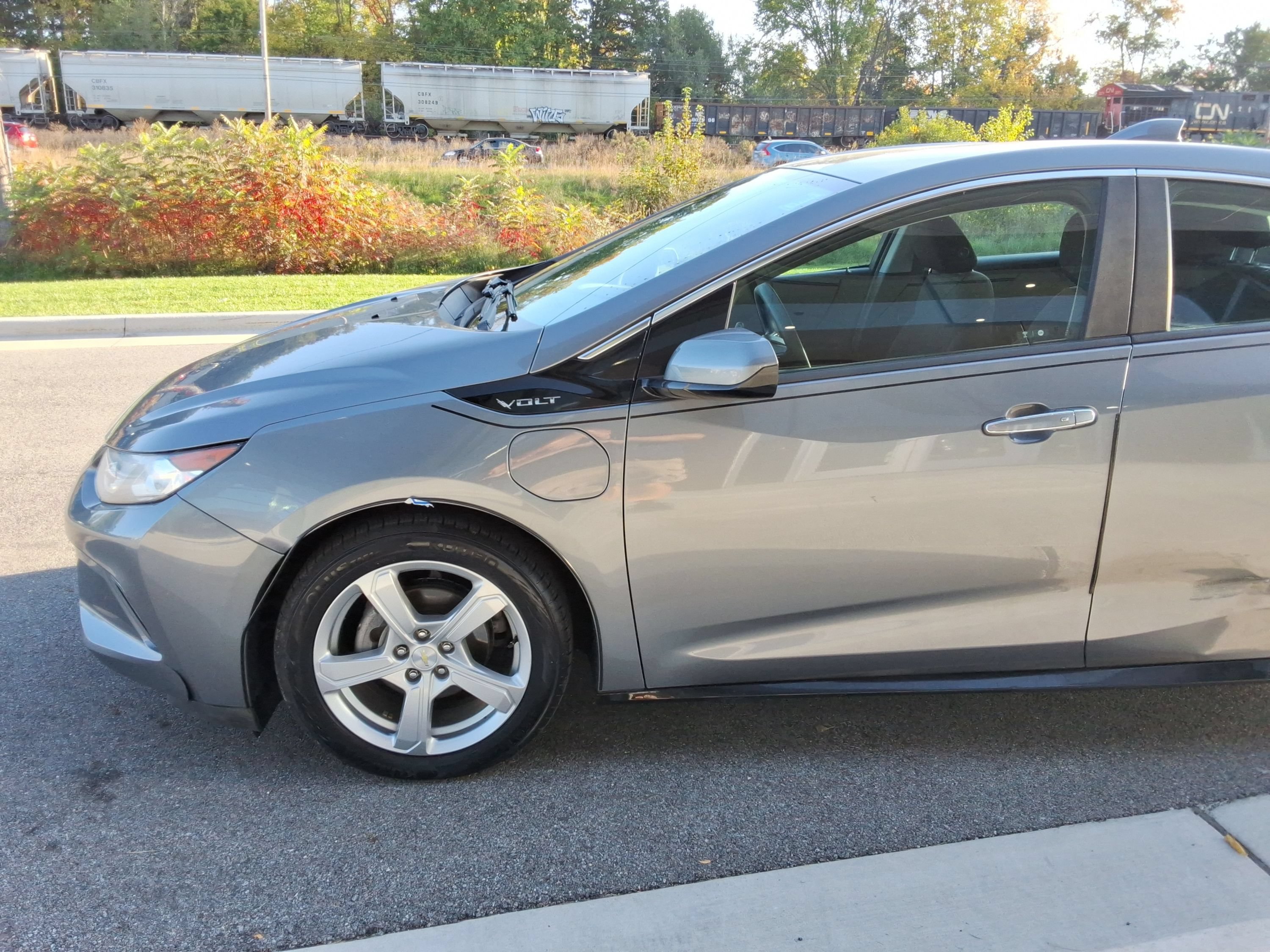 Used 2018 Chevrolet Volt LT FWD image 8