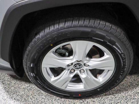 Used 2019 Toyota RAV4 XLE image 11