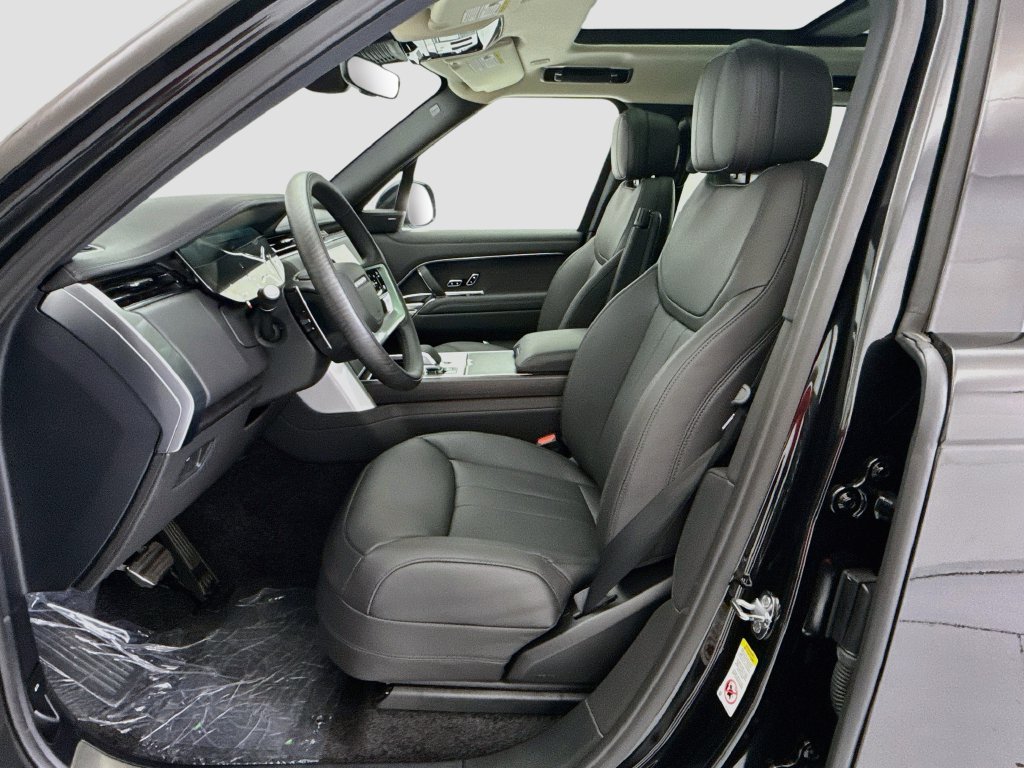 New 2026 Land Rover Range Rover Long Wheelbase SE AWD/4WD image 18