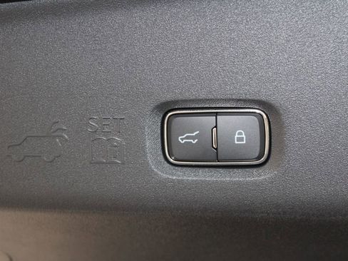 New 2025 Ford Expedition Platinum w/ Stealth Performance Package image 22