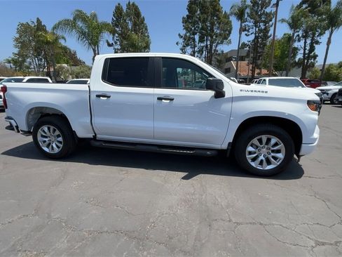 New 2025 Chevrolet Silverado 1500 Custom image 9