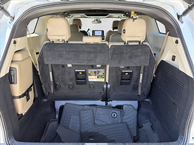 Used 2022 Toyota Sienna XLE w/ XLE Plus Package FWD image 27