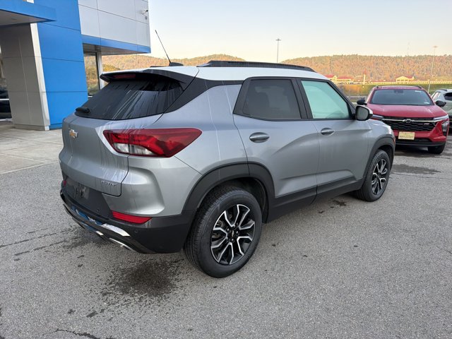 Used 2023 Chevrolet TrailBlazer ACTIV w/ Convenience Package FWD image 4