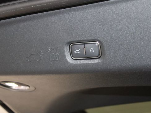 New 2026 Ford Expedition Active image 18