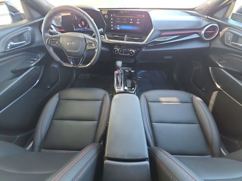 Used 2024 Chevrolet Trax RS w/ Driver Confidence Package image 21