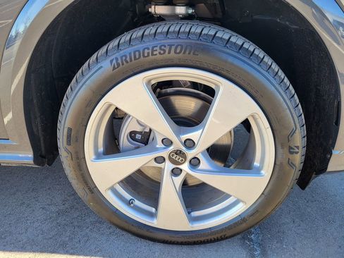 New 2025 Audi Q5 Premium Plus image 15